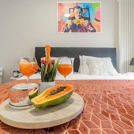وارسو Luxury Apartment On Grzybowska Street المظهر الخارجي الصورة
