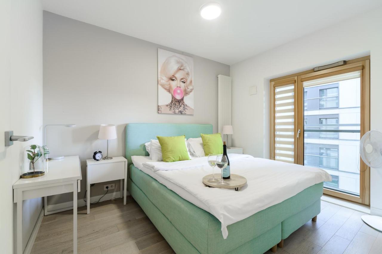 وارسو Luxury Apartment On Grzybowska Street المظهر الخارجي الصورة